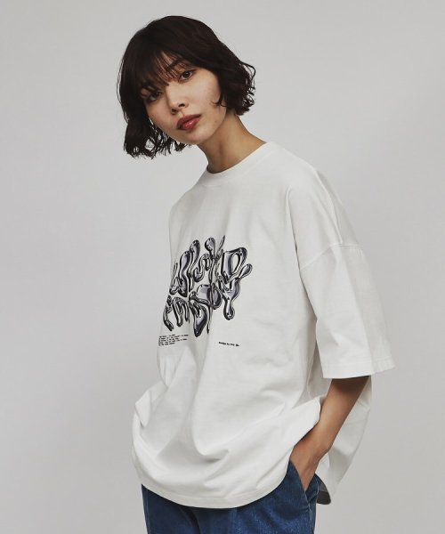 tk.TAKEO KIKUCHI(ティーケー　タケオキクチ)/メタルプリントTシャツ/ホワイト（001）