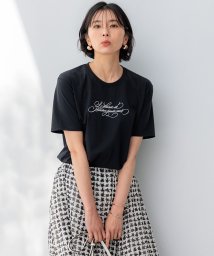 NIJYUSANKU(23区)/【井波麻里衣さんコラボ】カリグラフィー 刺繍 Tシャツ/ブラック×フロスト