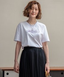 NIJYUSANKU（SMALL SIZE）(23区（小さいサイズ）)/【井波麻里衣さんコラボ】カリグラフィー 刺繍 Tシャツ/オフ×ブラック