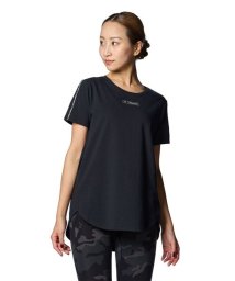 UNDER ARMOUR(アンダーアーマー)/UA LIVE LONGLINE SHORT SLEEVE T－SHIRT/BLACK//