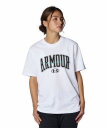 UNDER ARMOUR(アンダーアーマー)/UA HW OVERSIZE GRAPHIC SHORT SLEEVE T－SHIRT/WHITE//