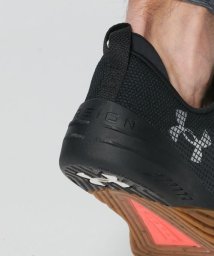 UNDER ARMOUR/UA TRIBASE REIGN 6/506110058