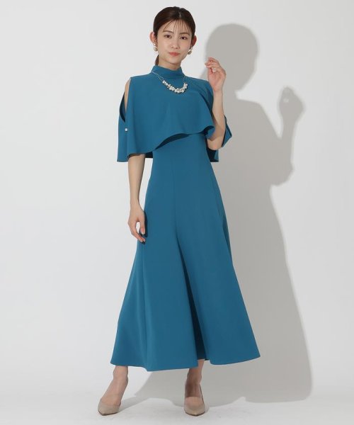 ケープレイヤードドレス 