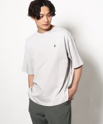 a.v.v (MEN)/【接触冷感】エッフェル塔刺繍ボートネックTシャツ/506091451