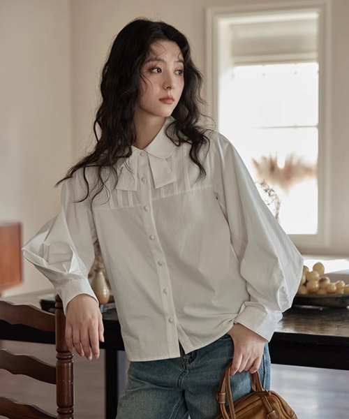 RINRE(リンレ)/韓国 ファッション   ピンチプリーツルーズフィットワイシャツ/ホワイト