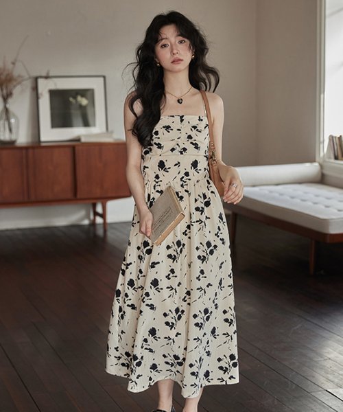 RINRE(リンレ)/韓国 ファッション   メイフラワーAラインロングワンピース ドレス/アイボリー