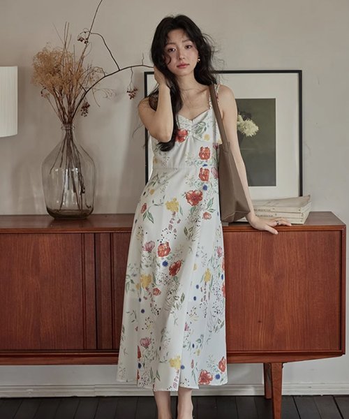 RINRE(リンレ)/韓国 ファッション フィオナフラワー Aラインロングワンピース ドレス/ホワイト