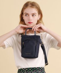 TOCCA(TOCCA)/【撥水・環境にやさしい素材】COLLIS NYLON MULTIBAG マルチバッグ/ネイビー系