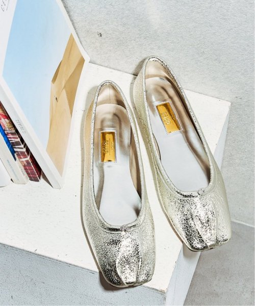 GRISEレザースクエアプリーツフラット GRISE Talon