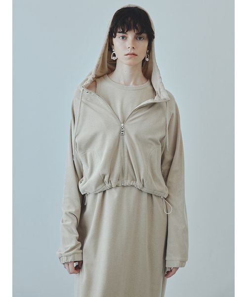 【emmi×PlaX】 パイルクロップドパーカー PlaX 予めご了承ください