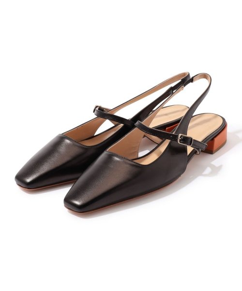 DES PRES バックストラップパンプス 