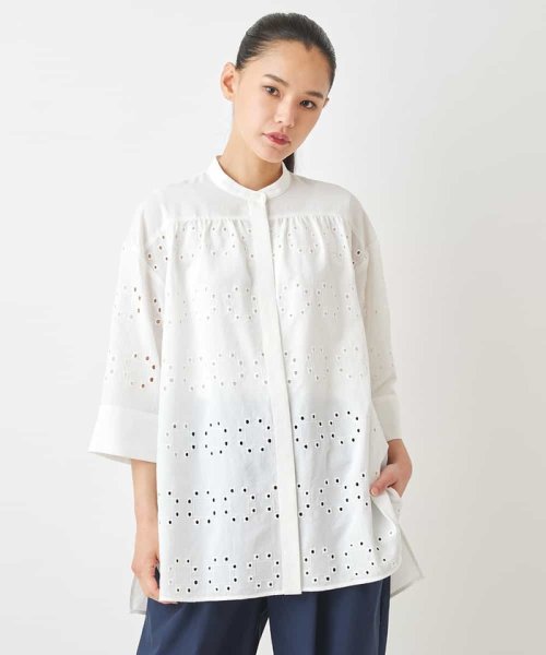 HIROKO BIS(ヒロコビス)/アイレット刺繍デザインチュニックシャツ /洗える/ホワイト