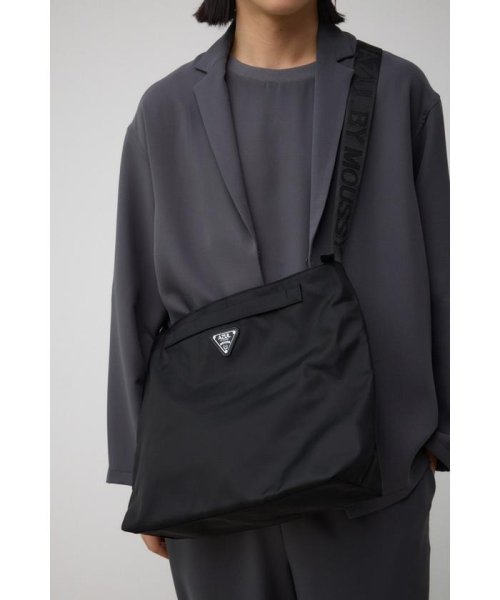 セール】ロゴプレート高密度ナイロンショルダーバッグ(506176339  