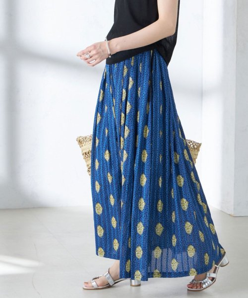 【SHIPS別注】UHURU:〈手洗い可能〉プリント ロング ギャザー スカート UHURU ラメ糸