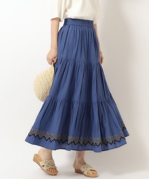 SHOO・LA・RUE(シューラルー)/ふわっと揺れる インド綿 ティアード刺繍スカート/ブルー（093）