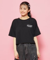 PINK-latte/【接触冷感】カレッジスプレーロゴTシャツ/506211628