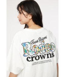 RODEO CROWNS WIDE BOWL(ロデオクラウンズワイドボウル)/パッチワークパターンアップリケ Tシャツ/WHT