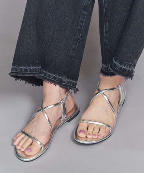 neous 肥り バックストラップサンダル 新品 未使用