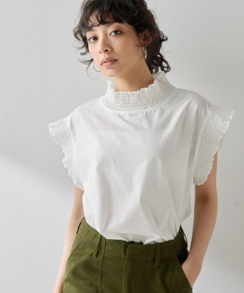 シャーリングブラウス 