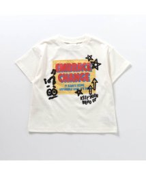 BREEZE(ブリーズ)/ロゴアップリケスプレー風プリントTシャツ/オフホワイト