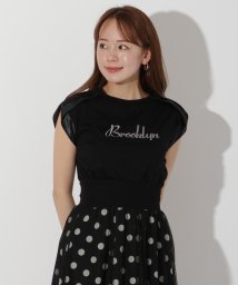 And Couture(アンドクチュール)/ロゴ刺しゅう肩サテンテープTシャツ/ブラック