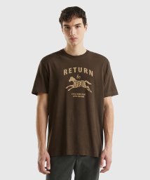 BENETTON (mens)(ベネトン（メンズ）)/リネンクルーネックフロントプリント半袖Tシャツ・カットソー/ブラウン