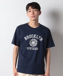 STYLEBLOCK(スタイルブロック)/半袖プリントTシャツ(BROOKLYN)/ネイビー