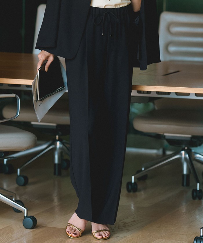 ブラック系｜パンツ｜23区(ニジュウサンク)｜阪急百貨店公式通販サイト