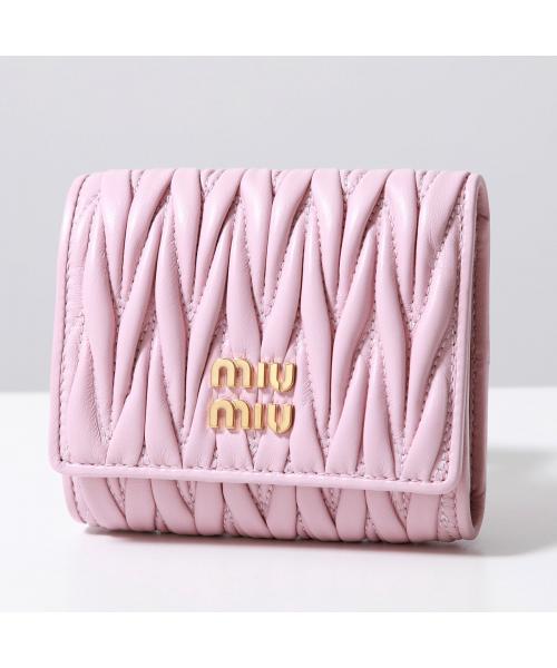 miumiu 三つ折財布
