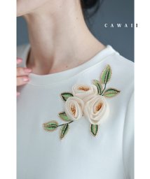 CAWAII/ビーズ煌めく立体花コサージュTシャツトップス/506292165