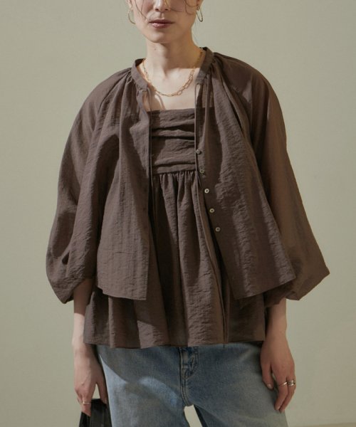 オーガニックコットンシアーギャザーフレアブラウス【アンサンブル対応】 アンサンブル対応 JSB1353159138(10450円)