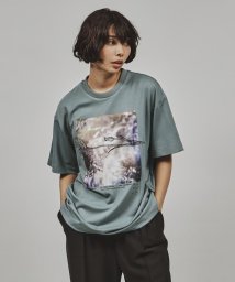 tk.TAKEO KIKUCHI/アブストピクチャーTシャツ/506345633