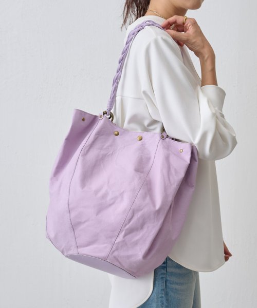 《新色追加予約》チューリップバッグ 個体それぞれの地肌のムラや傷そのままを表情として使用していますので 一点一点風合いが異なります ご了承くださいませ