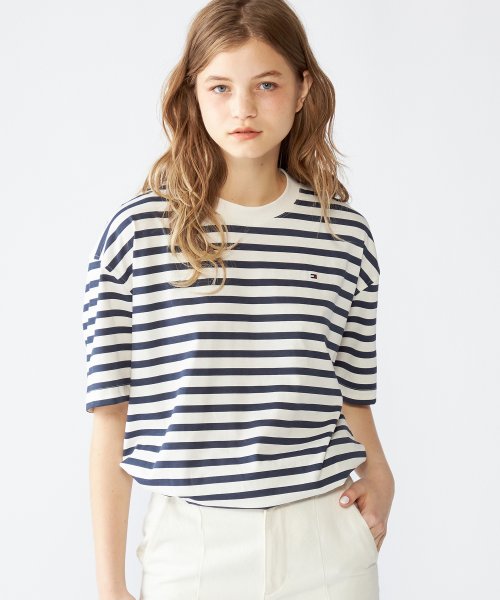 TOMMY HILFIGER(トミーヒルフィガー)/モダンレギュラーボーダークルーネックTシャツ/マルチ