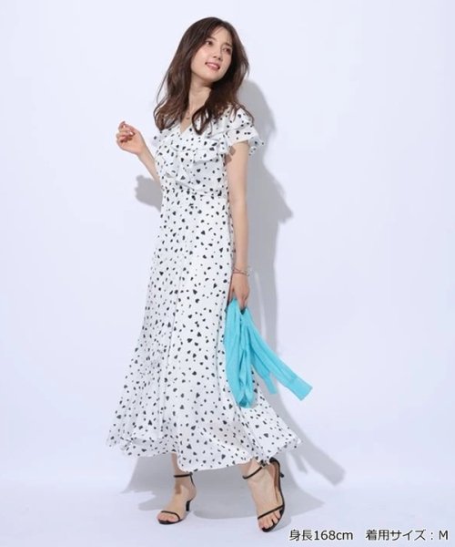 ラッフルカシュクールプリントワンピース 予めご了承ください