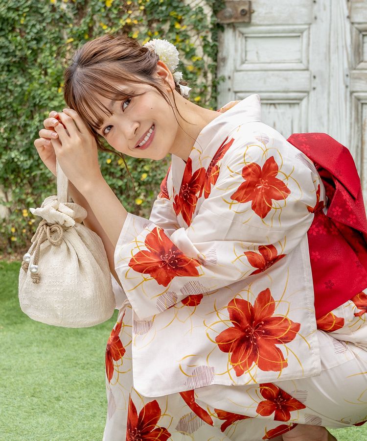 浴衣オレンジの花柄浴衣のみ くじか