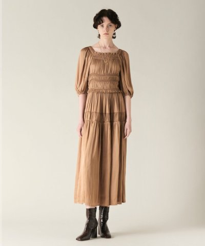 スクエアギャザーワンピース