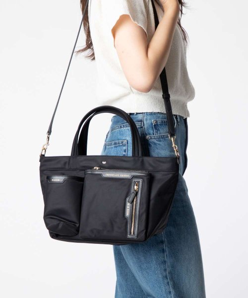 ANYA HINDMARCH(アニヤハインドマーチ)/アニヤ ハインドマーチ  ANYA HINDMARCH 5050925 193474 トートバッグ Multi Pocket E/W Tote Mini in /ブラック