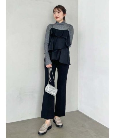 美脚ストレッチパンツ