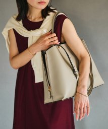 ROPE'(ロペ)/【24AW】【E'POR】【A4対応】Y BAG Medium+/ベージュ系（28）