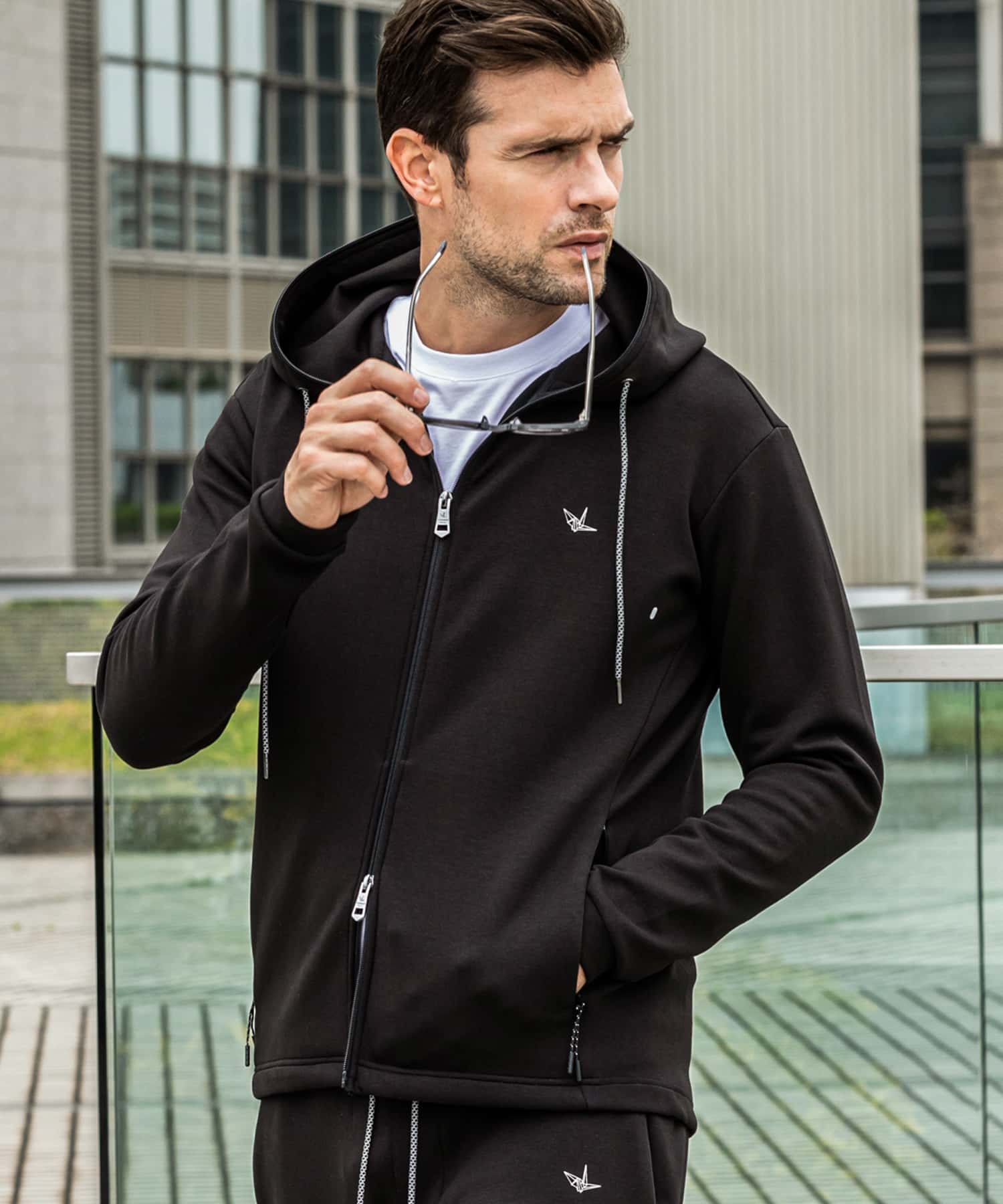 ラインストーンサークルロゴパーカー(506732925)｜HANKYU MEN'S