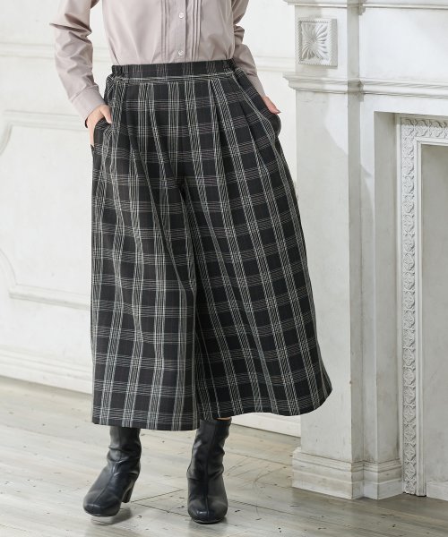 6月16日まで出品！WeekendMaxMara ガウチョパンツ 38サイズ 減る