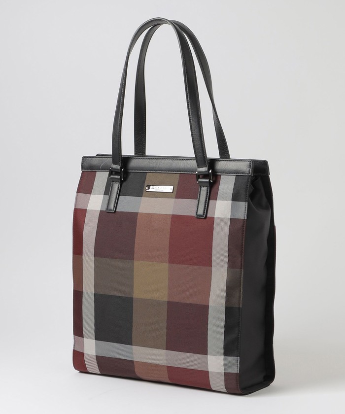 BLACK LABEL CRESTBRIDGE ショルダーバッグ BLACK LABEL CRESTBRIDGE ショルダーバッグ エンボスチェック