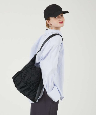 ●SOEUR/シャーリングテープショルダー