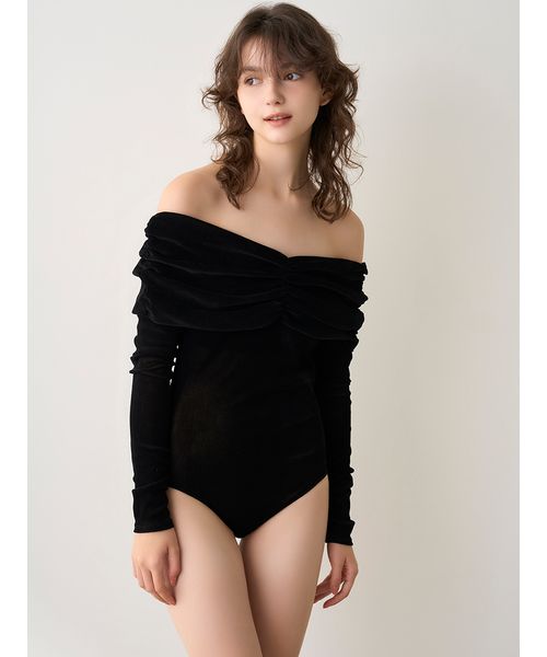 LILY BROWN Lingerie カップインオフショルダーボディ LILY BROWN Lingerie】カップインオフショルダーボディ(Tシャツ