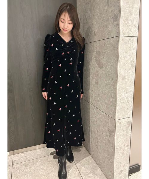 ベロア総刺繍ワンピース(506915866)｜阪急百貨店公式通販サイト