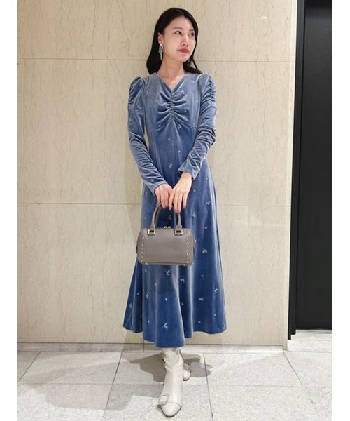 代引き手数料無料 ベロア総刺繍ワンピース(506915866)｜阪急百貨店公式通販サイト ワンピース