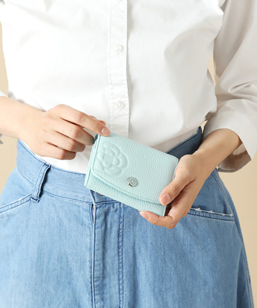 CLATHAS ラデュレII 2つ折り財布 ペールブルー F CLATHAS ラデュレII 2つ折り財布 ペールブルー F