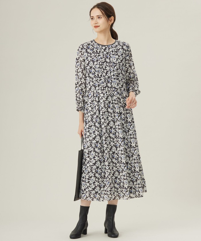 洗える】スノーフラワープリント ワンピース(507729653)｜阪急百貨店