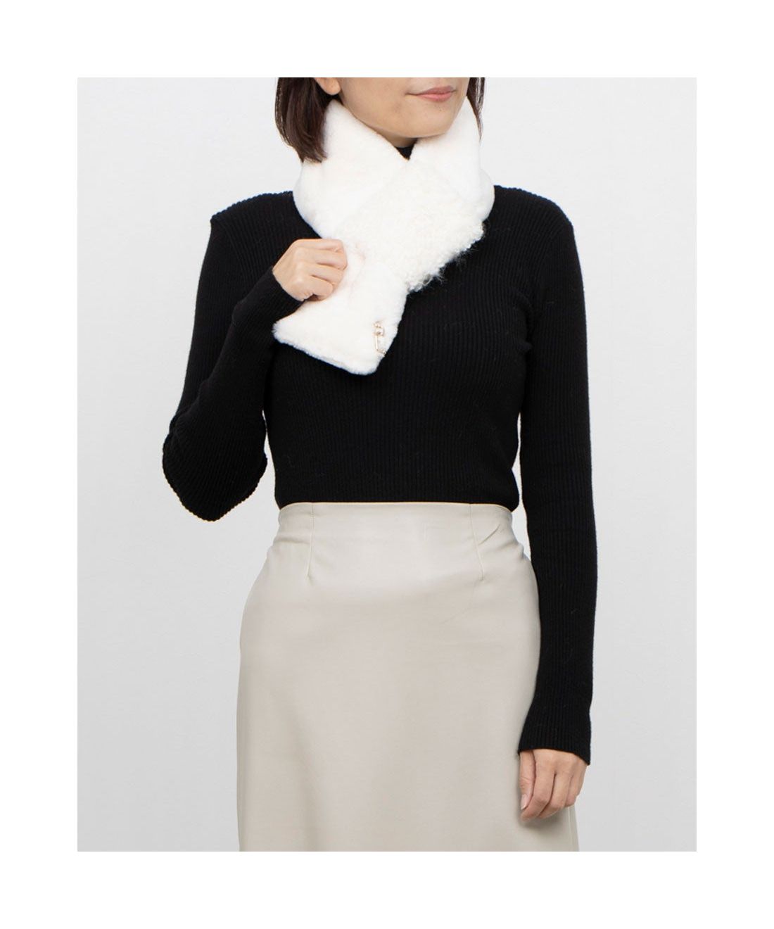 美品✩ホワイトミンク✩ファーマフラー✩柔らか✩艷やか 8200024F0511_x1_a010.jpg